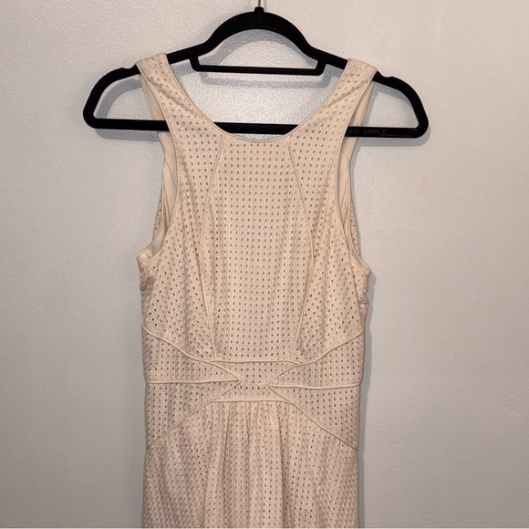 Addison Cream Tiered Ruched Halter Top XS - Picture 5 of 11